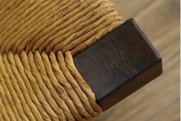 中古　美品　松本民芸家具　ラッシ座面(い草)　和モダンな空間づくりにぴったりな#222鞍型スツール2脚セット　(R-083171)