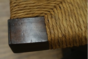 中古　美品　松本民芸家具　ラッシ座面(い草)　和モダンな空間づくりにぴったりな#222鞍型スツール2脚セット　(R-083171)