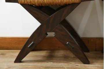 中古　美品　松本民芸家具　ラッシ座面(い草)　和モダンな空間づくりにぴったりな#222鞍型スツール2脚セット(椅子、チェア、イス、バラ売り可能)(R-083171)