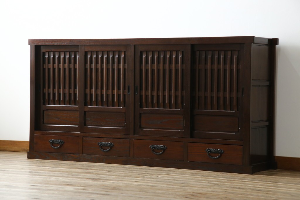 中古　民芸家具　栗材　和の趣溢れる水屋箪笥サイドボード　(R-083172)