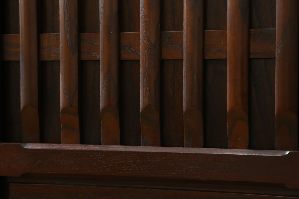 中古　民芸家具　栗材　和の趣溢れる水屋箪笥サイドボード　(R-083172)