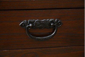 中古　民芸家具　栗材　和の趣溢れる水屋箪笥サイドボード　(R-083172)