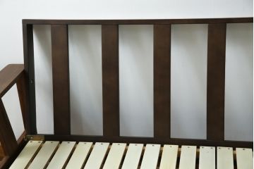 中古　超美品　ウォールナット材　革製(レザー)　木製フレームが美しい!!カフェ風インテリアにもぴったりな2.5人掛けソファ(2P、2.5P、3P、2人掛け、3人掛け)(定価約16万円)(R-083173)