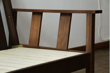 中古　超美品　ウォールナット材　革製(レザー)　木製フレームが美しい!!カフェ風インテリアにもぴったりな2.5人掛けソファ(2P、2.5P、3P、2人掛け、3人掛け)(定価約16万円)(R-083173)
