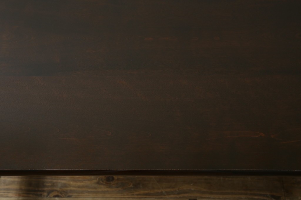 中古　松本民芸家具　F型食卓　クラシカルな脚のデザインが目を引くダイニングテーブル　定価約30万円　(R-083174)