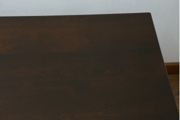 中古　松本民芸家具　F型食卓　クラシカルな脚のデザインが目を引くダイニングテーブル　定価約30万円　(R-083174)