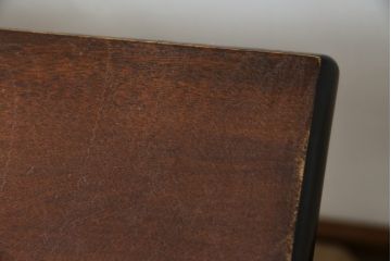 中古　松本民芸家具　F型食卓　クラシカルな脚のデザインが目を引くダイニングテーブル(作業台、食卓、2人掛け、4人掛け、二人掛け、四人掛け)(定価約30万)(R-083174)