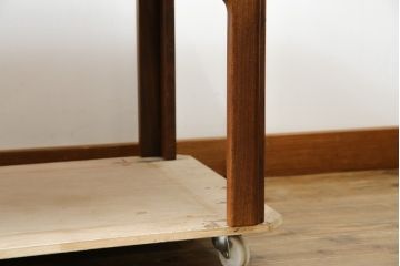 イギリスヴィンテージ　G-PLAN(ジープラン)　チーク材　くつろぎのひとときを彩るタイルトップのセンターテーブル(ローテーブル、リビングテーブル、英国)(R-083175)