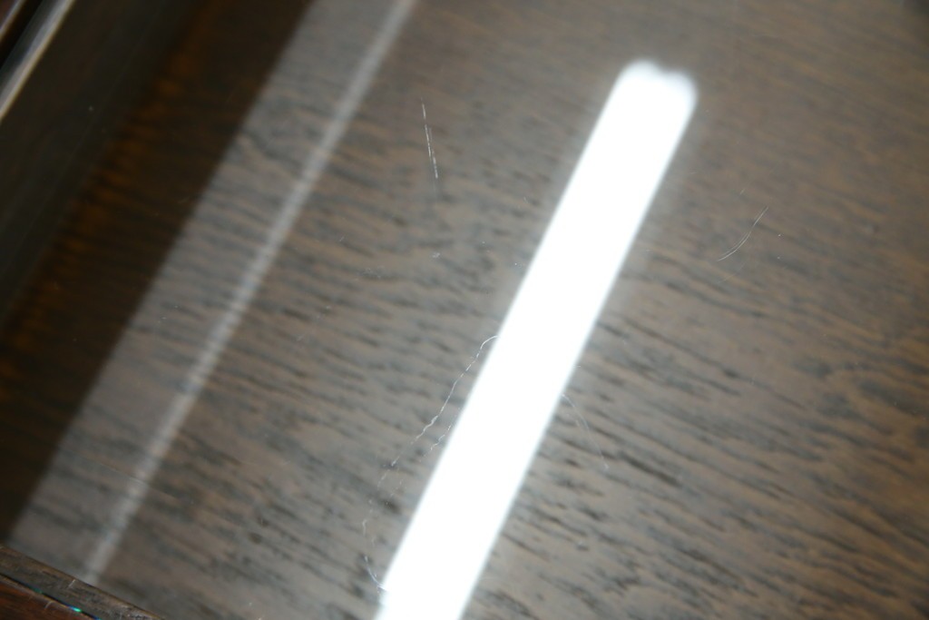 中古　美品　見せる収納!!　国産職人手作り品　上質な作り込みのガラスケース付きローテーブル　定価約30万円相当　(R-083177)