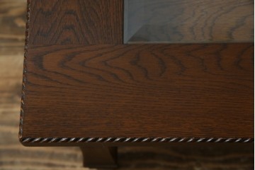 中古　美品　見せる収納!!　国産職人手作り品　上質な作り込みのガラスケース付きローテーブル　定価約30万円相当　(R-083177)