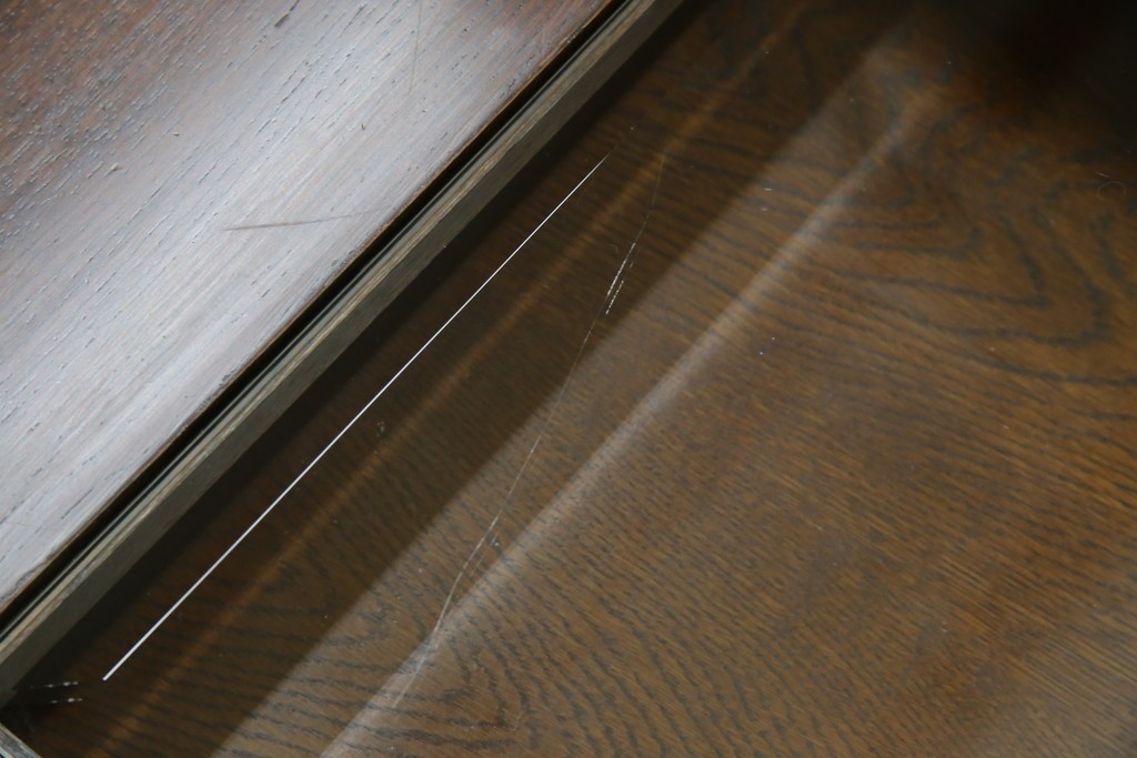 中古　美品　見せる収納!!　国産職人手作り品　上質な作り込みのガラスケース付きローテーブル　定価約30万円相当　(R-083177)