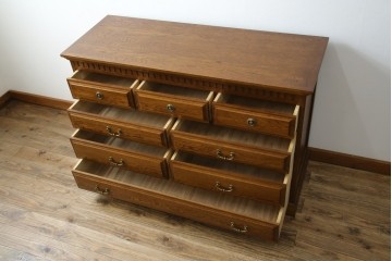 中古　美品　デパート別注　ナラ(楢)材　上質な美しさと機能性を兼ね備えた木目が魅力的なチェスト(洋服タンス、サイドチェスト、衣装箪笥、整理箪笥、収納箪笥、引き出し)(定価約34万円)(R-083178)