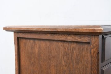 中古　民芸家具　ナラ材　えぞ民芸(インテリアEZO)　深みのある色合いと堂々とした佇まいが魅力的な片袖机(片袖デスク、ワークデスク、在宅用、在宅ワーク用)(R-083182)