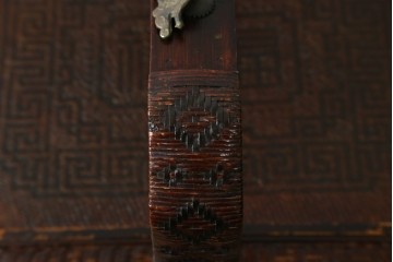 アジアンビンテージ　希少な大型サイズ　提籃(ていらん)風　職人の技が光る繊細な編み込みと透かし彫り金具が魅力的な小引き出し　(R-083183)