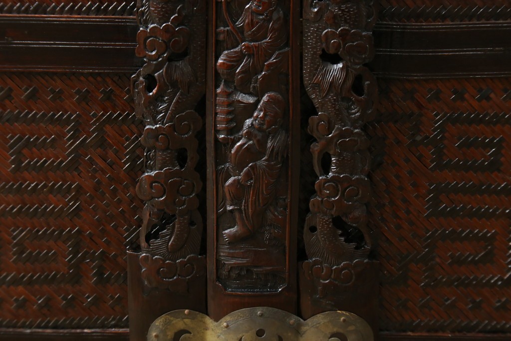 アジアンビンテージ　希少な大型サイズ　提籃(ていらん)風　職人の技が光る繊細な編み込みと透かし彫り金具が魅力的な小引き出し　(R-083183)