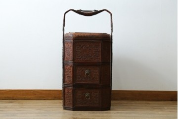 アジアンビンテージ　希少な大型サイズ　提籃(ていらん)風　職人の技が光る繊細な編み込みと透かし彫り金具が魅力的な小引き出し　(R-083183)