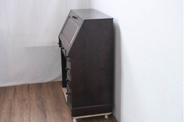 中古　超美品　北海道民芸家具　シックな色合いが魅力の片袖ライティングビューロー(ワークデスク、簿記机、在宅ワーク用、在宅用)(定価約35万円)(R-083184)
