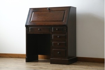 中古　超美品　北海道民芸家具　シックな色合いが魅力の片袖ライティングビューロー　定価約35万円相当　(R-083184)