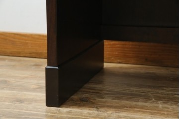 中古　超美品　北海道民芸家具　シックな色合いが魅力の片袖ライティングビューロー　定価約35万円相当　(R-083184)