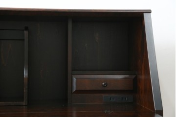 中古　超美品　北海道民芸家具　シックな色合いが魅力の片袖ライティングビューロー　定価約35万円相当　(R-083184)