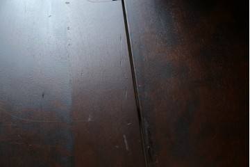 中古　超美品　北海道民芸家具　シックな色合いが魅力の片袖ライティングビューロー　定価約35万円相当　(R-083184)