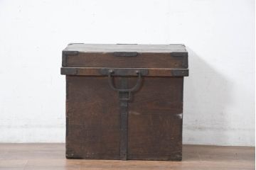 和製アンティーク　経年の風合いを感じさせる昔ながらの時代箱(挟み箱、挟箱、収納箱、店舗什器、木箱)(R-083185)