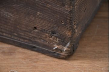 和製アンティーク　経年の風合いを感じさせる昔ながらの時代箱(挟み箱、挟箱、収納箱、店舗什器、木箱)(R-083185)
