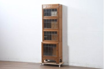 イギリスアンティーク　美品　Lloyd's Antiques(ロイズ・アンティークス)取り扱い　Minty OXFORD(ミンティ)　希少サイズ　オーク材　ステンドグラス入り　スタッキング風縦型ブックケース(本箱、本棚、戸棚、収納棚、書棚、飾り棚、店舗什器)(R-083190)