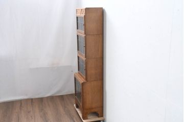 イギリスアンティーク　美品　Lloyd's Antiques(ロイズ・アンティークス)取り扱い　Minty OXFORD(ミンティ)　希少サイズ　オーク材　ステンドグラス入り　スタッキング風縦型ブックケース(本箱、本棚、戸棚、収納棚、書棚、飾り棚、店舗什器)(R-083190)