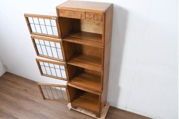 イギリスアンティーク　美品　Lloyd's Antiques(ロイズ・アンティークス)取り扱い　Minty OXFORD(ミンティ)　希少サイズ　オーク材　ステンドグラス入り　スタッキング風縦型ブックケース(本箱、本棚、戸棚、収納棚、書棚、飾り棚、店舗什器)(R-083190)