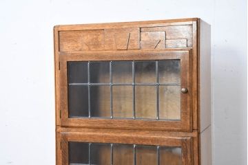 イギリスアンティーク　美品　Lloyd's Antiques(ロイズ・アンティークス)取り扱い　Minty OXFORD(ミンティ)　希少サイズ　オーク材　ステンドグラス入り　スタッキング風縦型ブックケース(本箱、本棚、戸棚、収納棚、書棚、飾り棚、店舗什器)(R-083190)