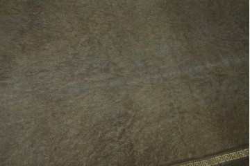 イギリスアンティーク　オーク材　真鍮(しんちゅう)製ギャラリーレール(天飾り)付き　意匠を凝らしたレザートップデスク　(R-083192)