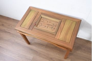 中古　中国　希少品!!　花梨(カリン)材　排水付き　伝統的な功夫(ゴンフー・カンフー)茶を楽しめる小振りなティーテーブル(コーヒーテーブル、カフェテーブル、サイドテーブル、コンソールテーブル、デスク、作業台)(R-083193)