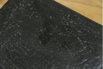 韓国ヴィンテージ　李朝デザイン　真鍮(しんちゅう)金具付き　アンティーク調ローボード　(R-083194)