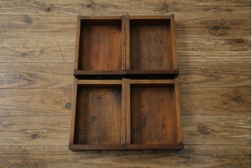 韓国ヴィンテージ　李朝デザイン　真鍮(しんちゅう)金具付き　アンティーク調ローボード　(R-083194)