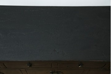 韓国ヴィンテージ　李朝デザイン　真鍮(しんちゅう)金具付き　アンティーク調ローボード　(R-083194)