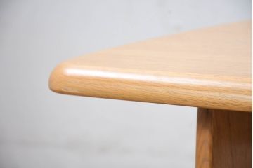 中古　美品　飛騨高山　家具ブランド　シラカワ(shirakawa)　レッドオーク無垢材のシンプルなベンチ(長椅子、ダイニングチェア、板座チェア)(R-083197)