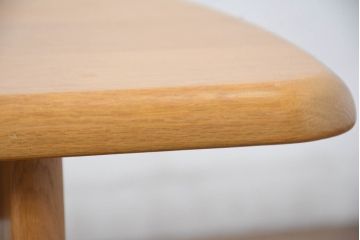 中古　美品　飛騨高山　家具ブランド　シラカワ(shirakawa)　レッドオーク無垢材のシンプルなベンチ(長椅子、ダイニングチェア、板座チェア)(R-083197)
