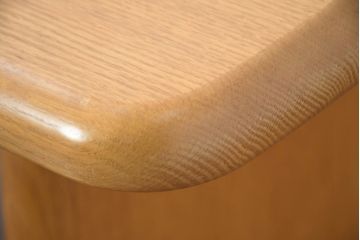 中古　美品　飛騨高山　家具ブランド　シラカワ(shirakawa)　レッドオーク無垢材のシンプルなベンチ(長椅子、ダイニングチェア、板座チェア)(R-083197)
