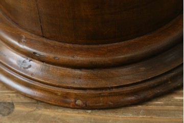 中古　イタリア製　真鍮(しんちゅう)金具がクラシカルな雰囲気を高めるアンティーク調のアンブレラスタンド　(R-083198)