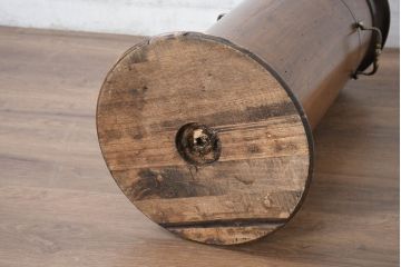 中古　イタリア製　真鍮(しんちゅう)金具がクラシカルな雰囲気を高めるアンティーク調のアンブレラスタンド(ブラス、傘立て、店舗什器)(R-083198)