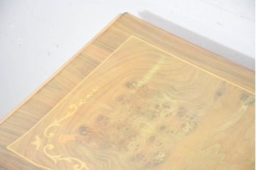 中古　イタリア輸入家具　かわいいロココデザイン　アンティーク調　柔らかなアイボリーカラーが空間を華やかに彩る彫刻入り片袖机(デスク、ワークデスク、片袖デスク、在宅用、在宅ワーク用)(定価約21万円)(R-083204)