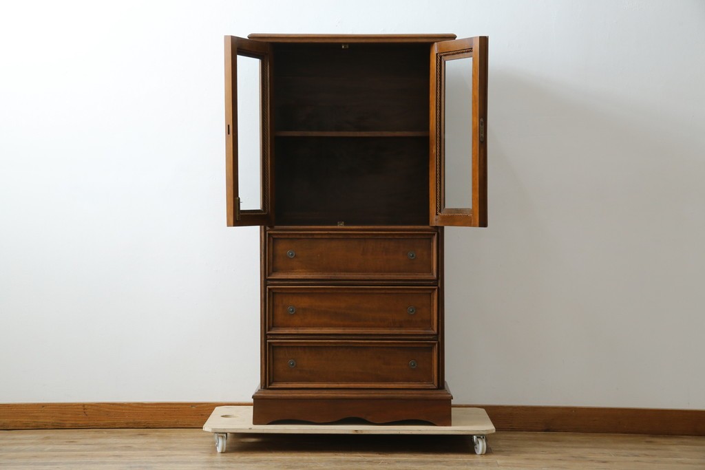 ヨーロッパヴィンテージ　小振りなサイズ!!　落ち着いた木味の縦型キャビネット　(R-083205)