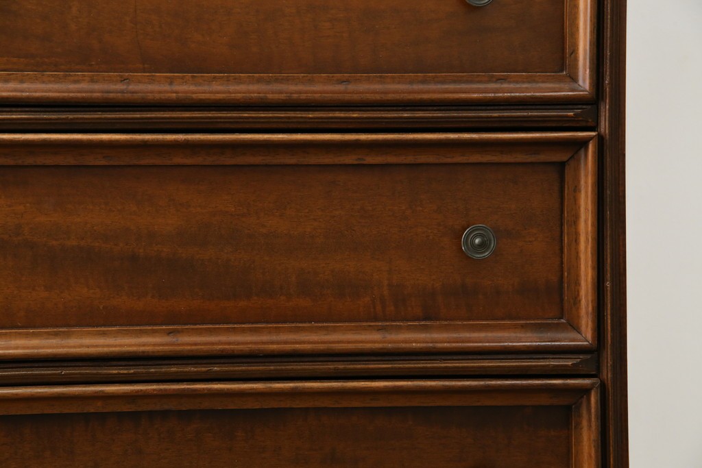 ヨーロッパヴィンテージ　小振りなサイズ!!　落ち着いた木味の縦型キャビネット　(R-083205)