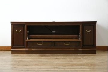 中古　美品　maruni(マルニ木工)　地中海ロイヤル(ROYAL)　クラシカルな雰囲気が魅力的なテレビ台(サイドボード、サイドキャビネット、リビングボード、ローボード、収納棚、戸棚)(R-083206)