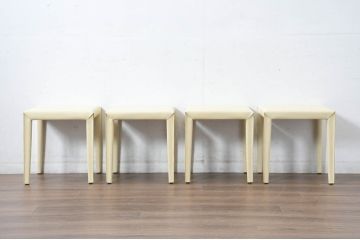 中古　美品　希少な廃番品　AbitaStyle(アビタスタイル)　モダンデザイン　リサイクルレザー　モダンでミニマルなデザインが空間に清潔感を与えるスツール4脚セット(椅子、イス、バラ売り可能)(R-083207)