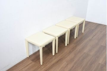 中古　美品　希少な廃番品　AbitaStyle(アビタスタイル)　モダンデザイン　リサイクルレザー　モダンでミニマルなデザインが空間に清潔感を与えるスツール4脚セット(椅子、イス、バラ売り可能)(R-083207)