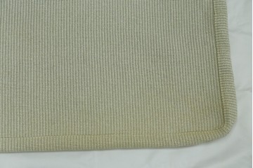 中古　美品　arflex(アルフレックス)　sona(ソーナ)　ファブリックが高級感を醸し出すクッション　定価約5.5万円　(R-083210)