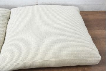 中古　美品　arflex(アルフレックス)　sona(ソーナ)　ナチュラルテイストの空間づくりにおすすめのクッション2個セット(定価約11万円)(R-083211)