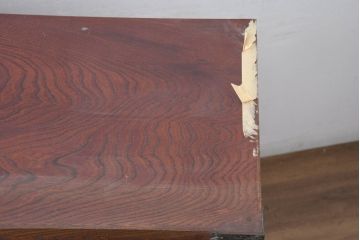 中古　美品　伝統民芸　岩谷堂箪笥　脚(台輪)付きリメイク　重厚感あふれる佇まいに美しい木目が印象的な収納棚(茶棚、飾り棚、サイドボード)(R-083213)
